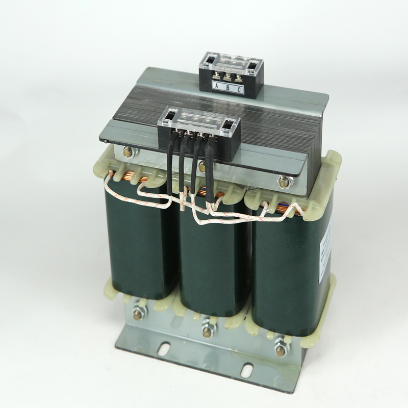 三相隔離變壓器